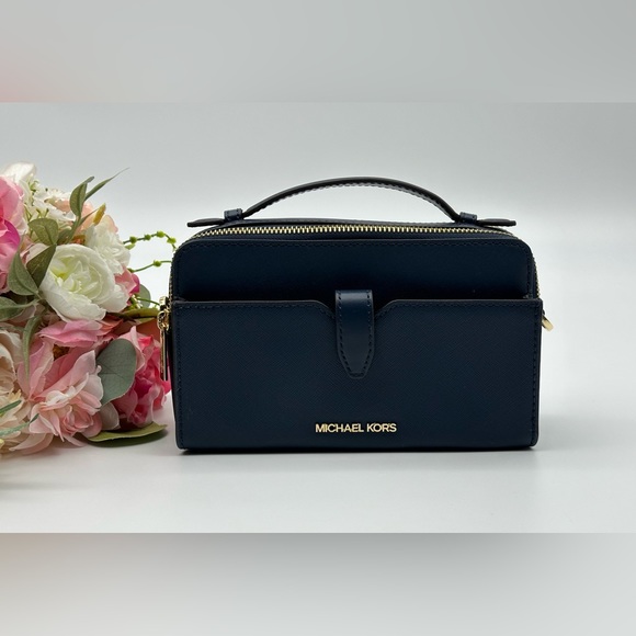 Michael Kors Navy Jet Set Medium Double Zip Phone Crossbody  Bag - Picture 2 of 15